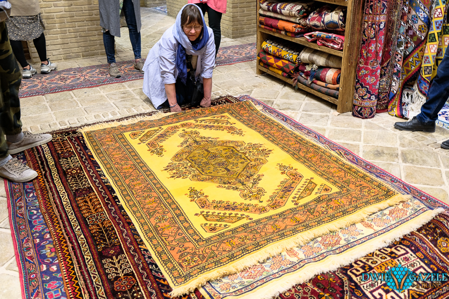co-kupic-w-iranie-perskie-dywany